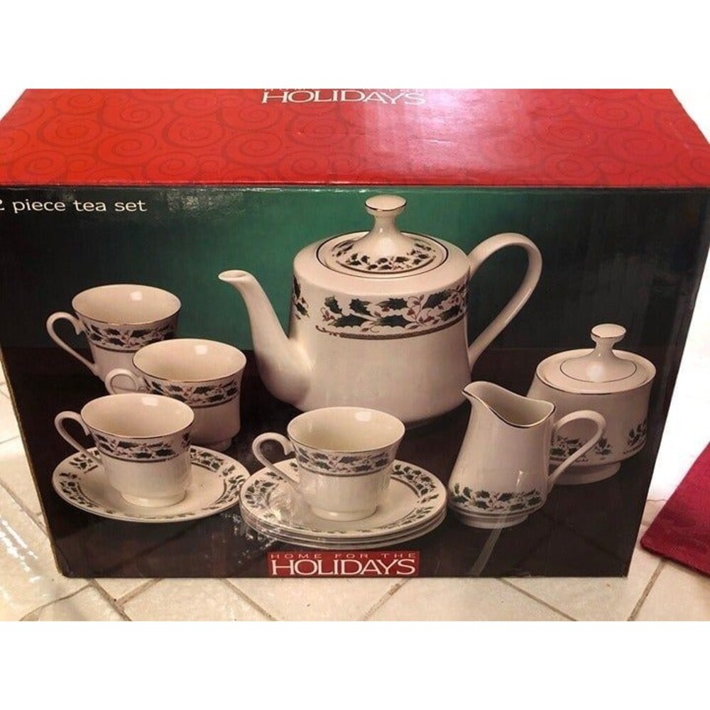 Christmas  'Holly Holiday' 'Home for the Holidays' Tea, Coffee, Hot Cocoa Set